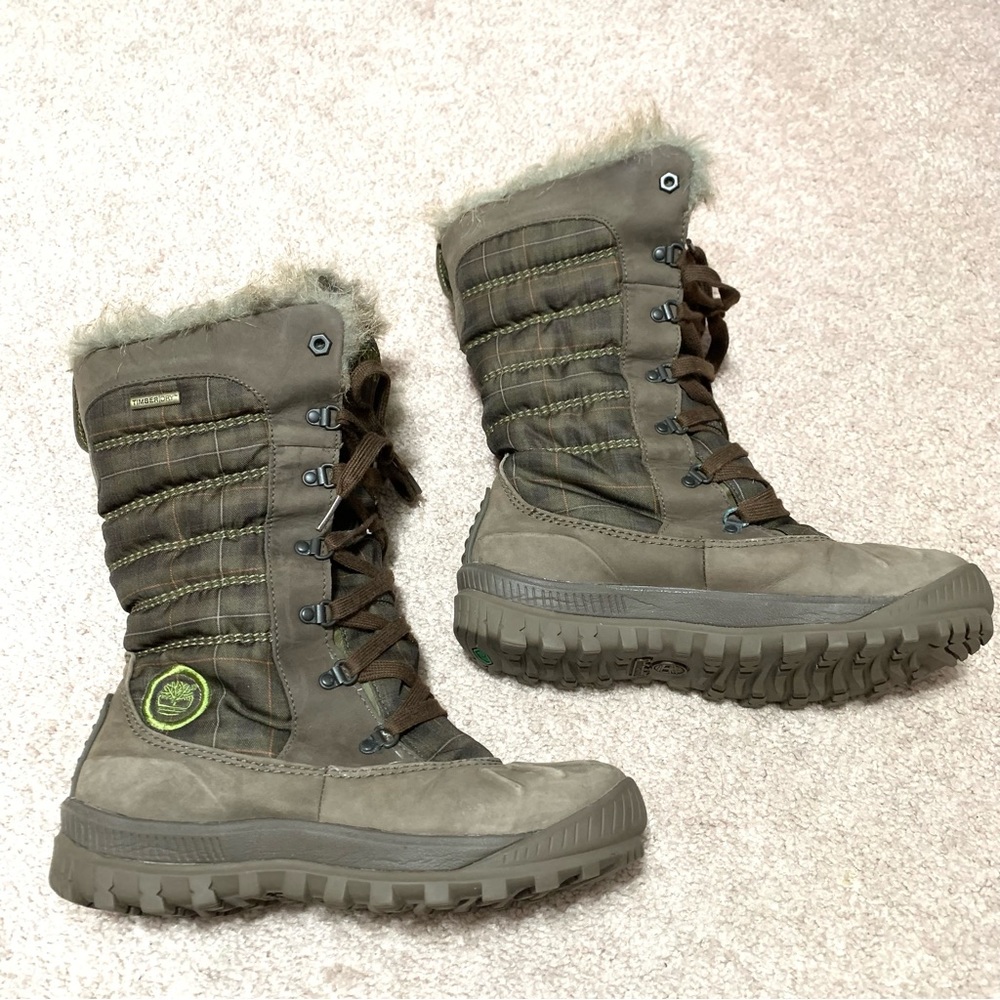 Timberland green/brown plaid fur boots womens size 7.5